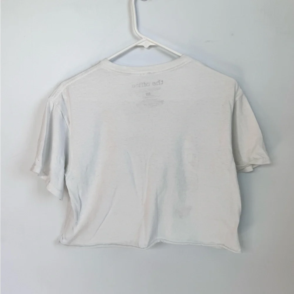 The Office Dunder Mifflin Paper Airplane Logo White Cropped Tee Size Medium - Picture 4 of 4